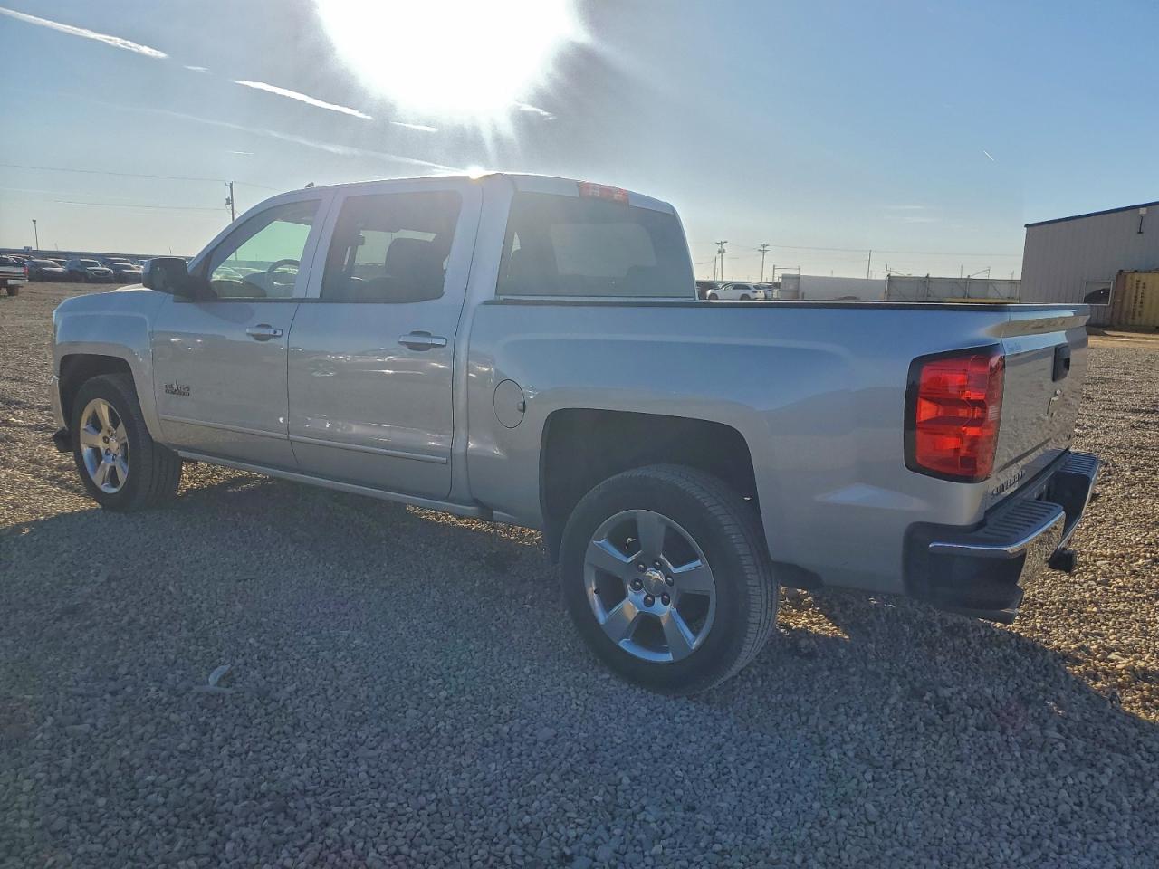 2016 CHEVROLET SILVERADO C1500 LT photo 2