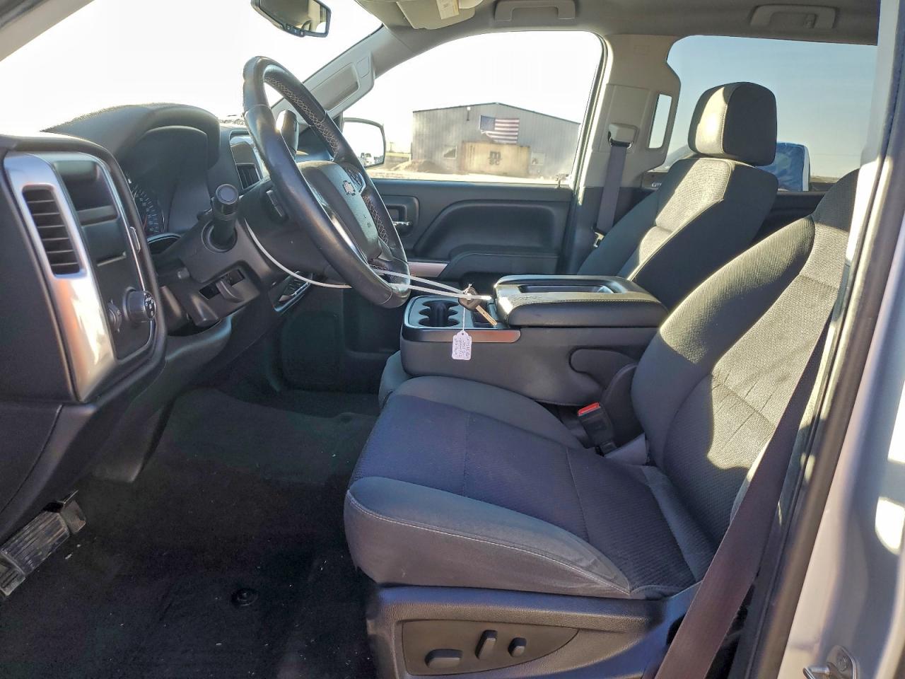 2016 CHEVROLET SILVERADO C1500 LT photo 7