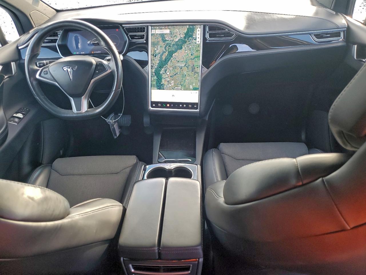 2018 TESLA MODEL X photo 8