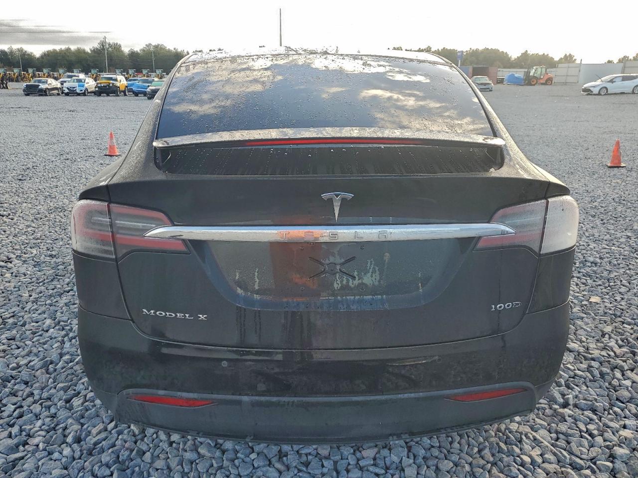 2018 TESLA MODEL X photo 6