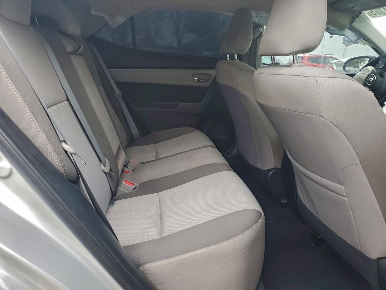 2017 TOYOTA COROLLA L photo 10