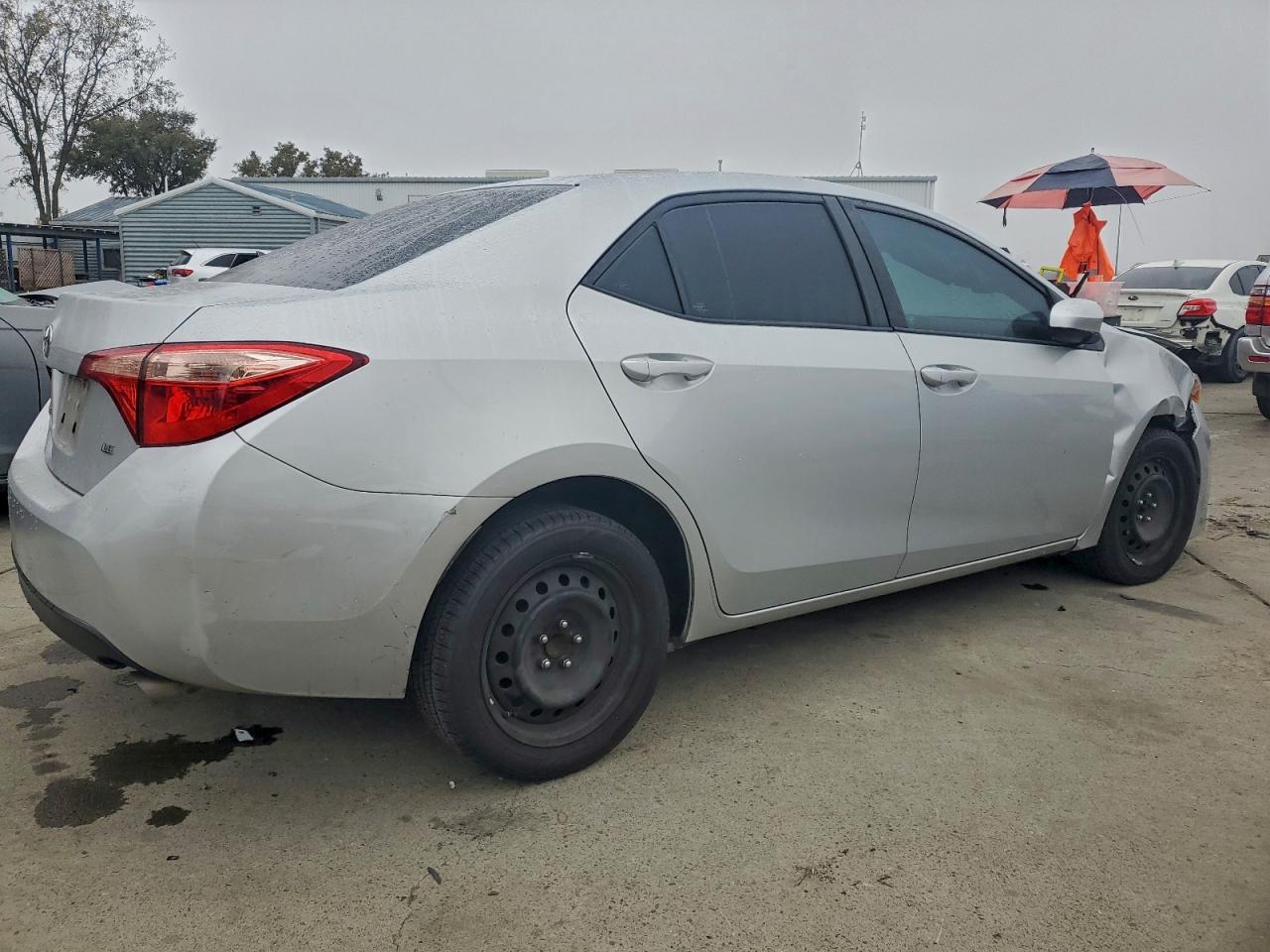 2017 TOYOTA COROLLA L photo 3