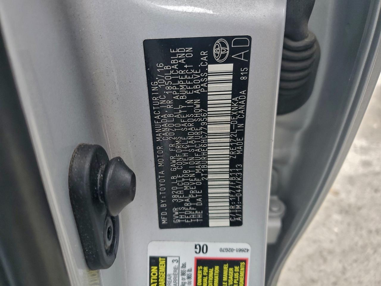 2017 TOYOTA COROLLA L photo 12