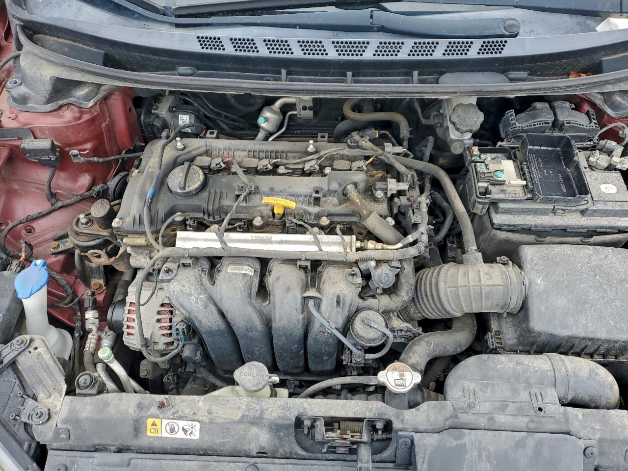 2013 HYUNDAI ELANTRA GLS photo 11