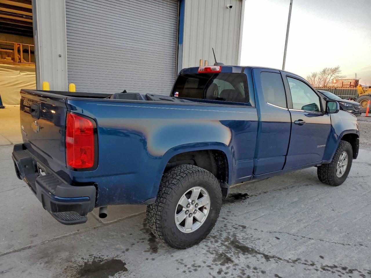 2020 CHEVROLET COLORADO photo 3