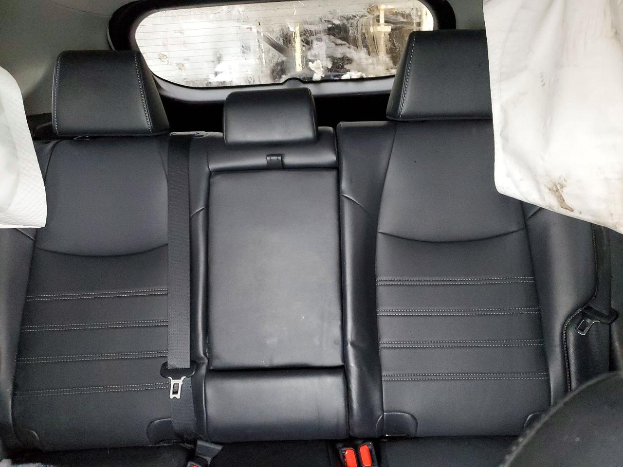 2022 TOYOTA RAV4 XLE photo 10