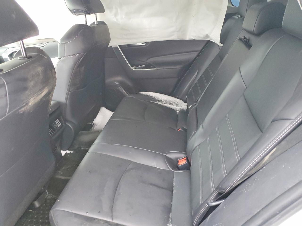 2022 TOYOTA RAV4 XLE photo 11
