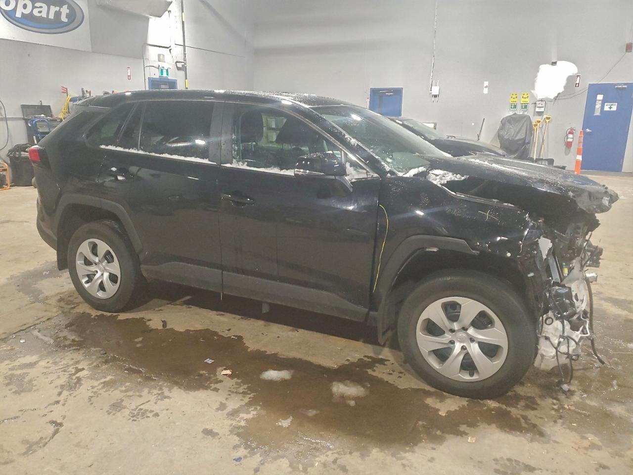 2024 TOYOTA RAV4 LE photo 4