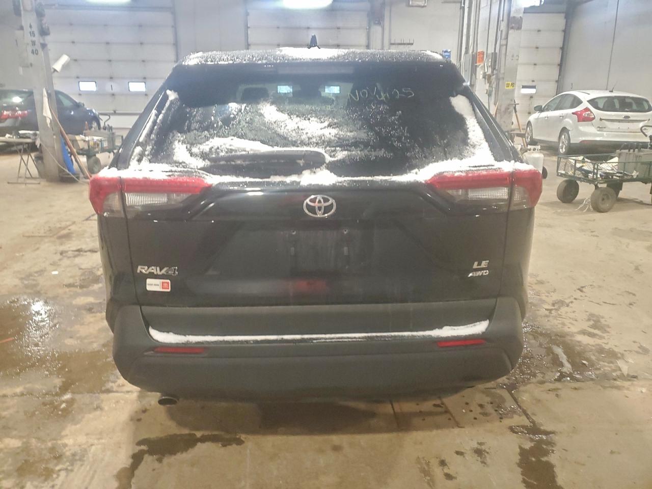 2024 TOYOTA RAV4 LE photo 6