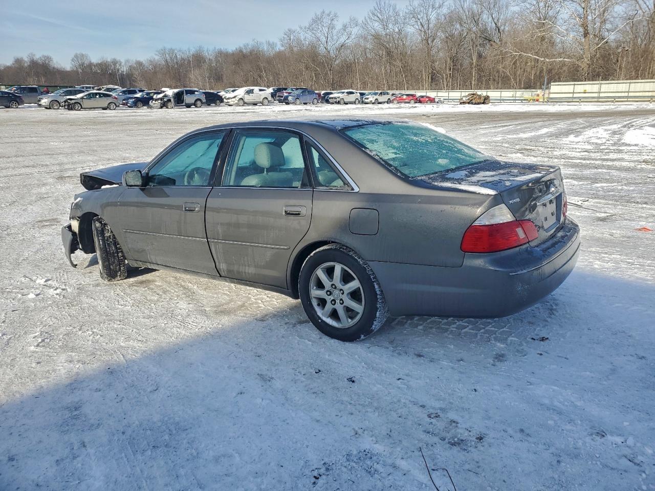 2003 TOYOTA AVALON XL photo 2