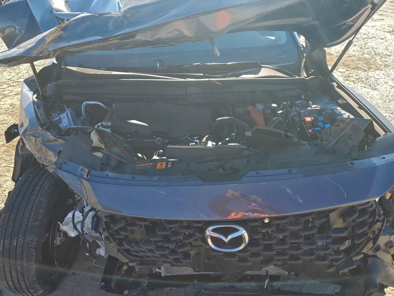 2025 MAZDA CX-50 PREFERRED photo 12