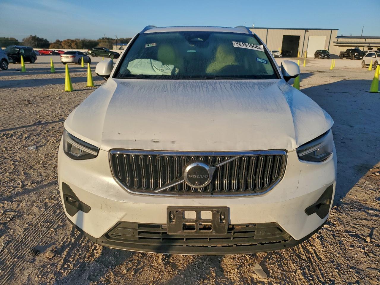 2023 VOLVO XC40 ULTIMATE photo 5