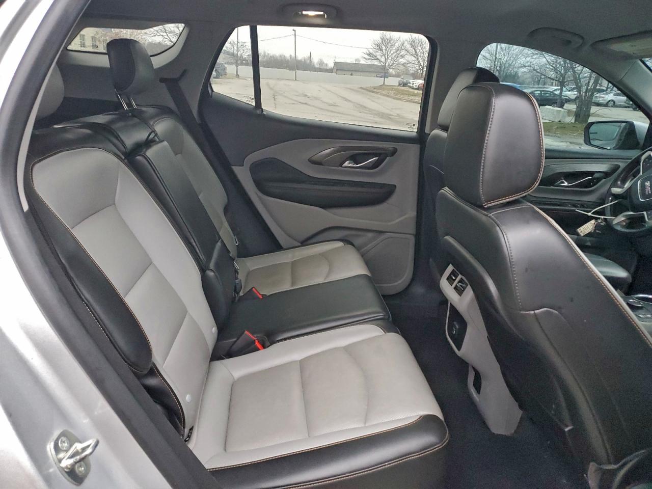 2019 GMC TERRAIN SLT photo 11