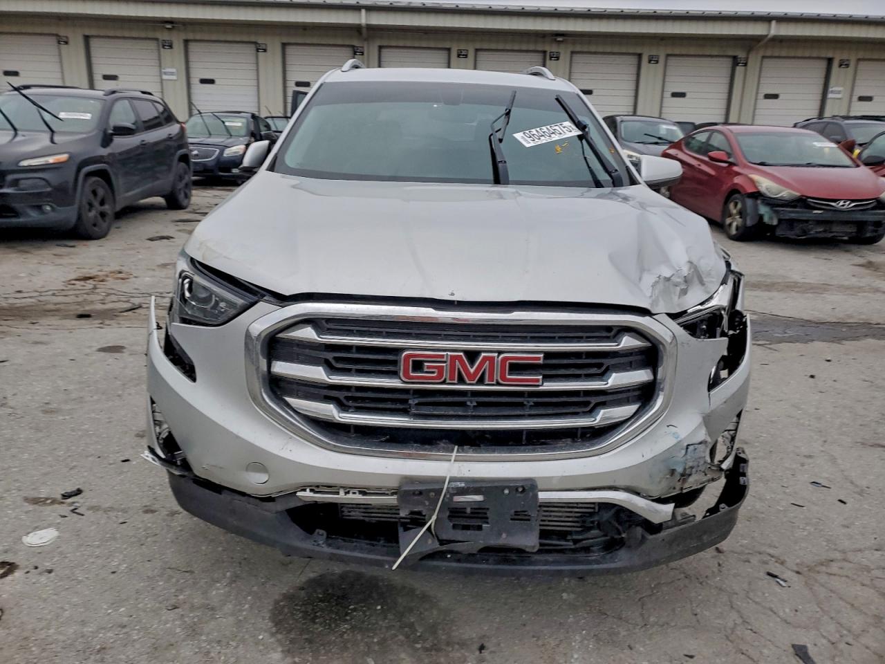 2019 GMC TERRAIN SLT photo 5