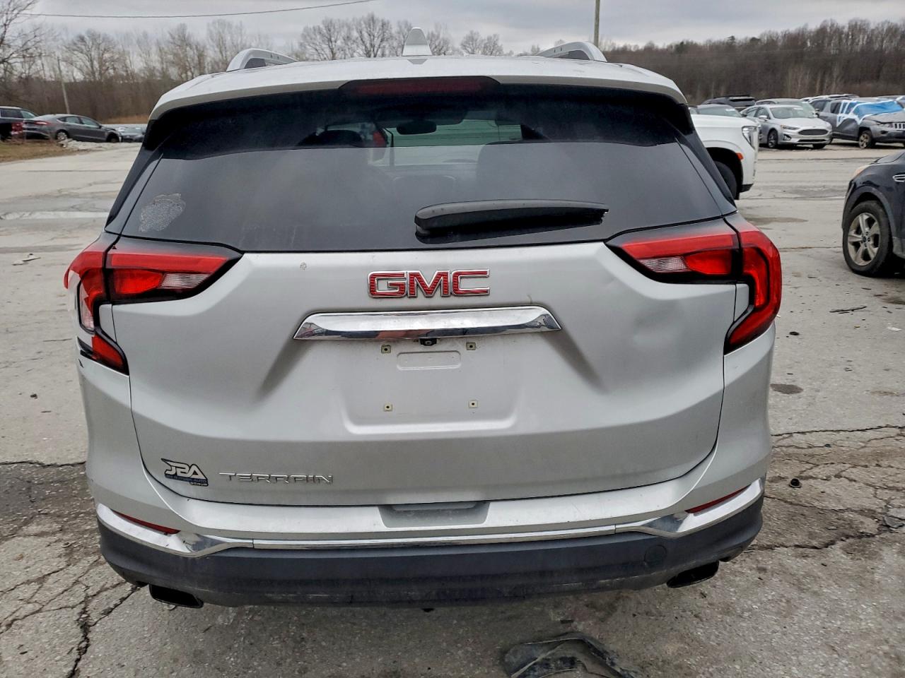 2019 GMC TERRAIN SLT photo 6