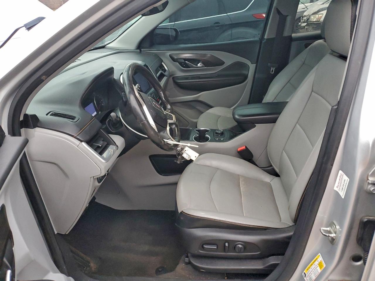 2019 GMC TERRAIN SLT photo 7