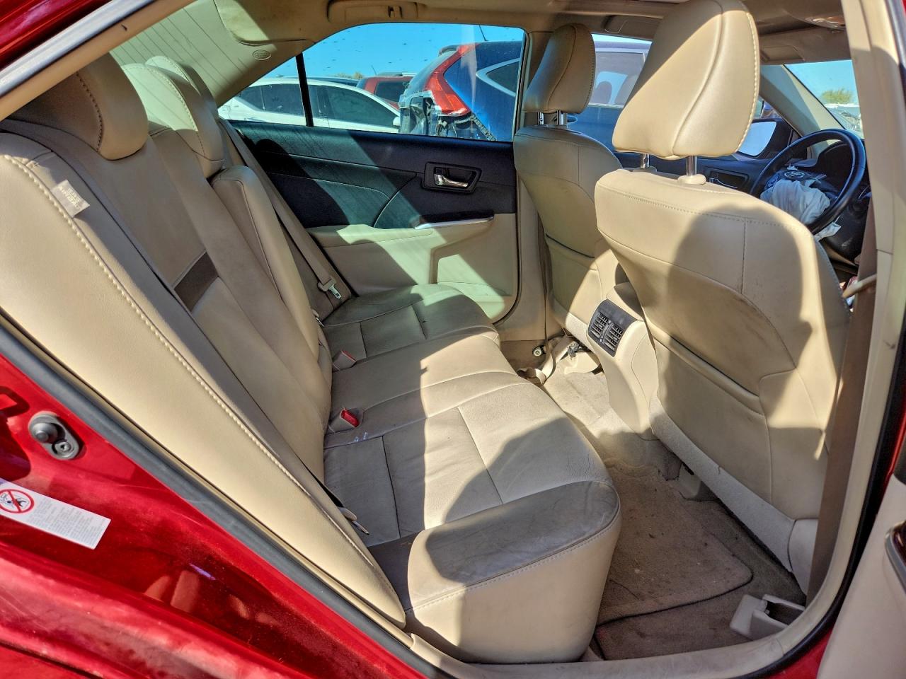 2014 TOYOTA CAMRY L photo 10