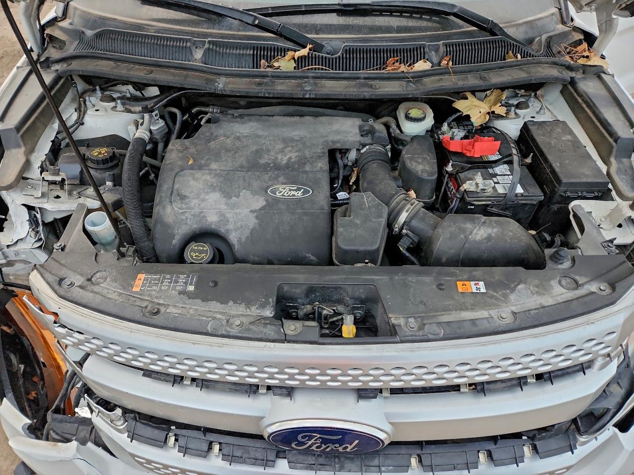 2015 FORD EXPLORER XLT photo 12