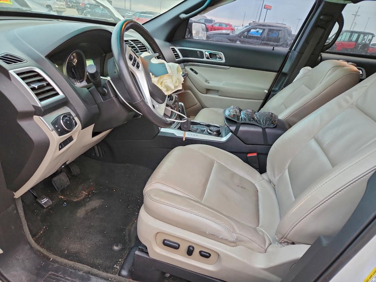 2015 FORD EXPLORER XLT photo 7