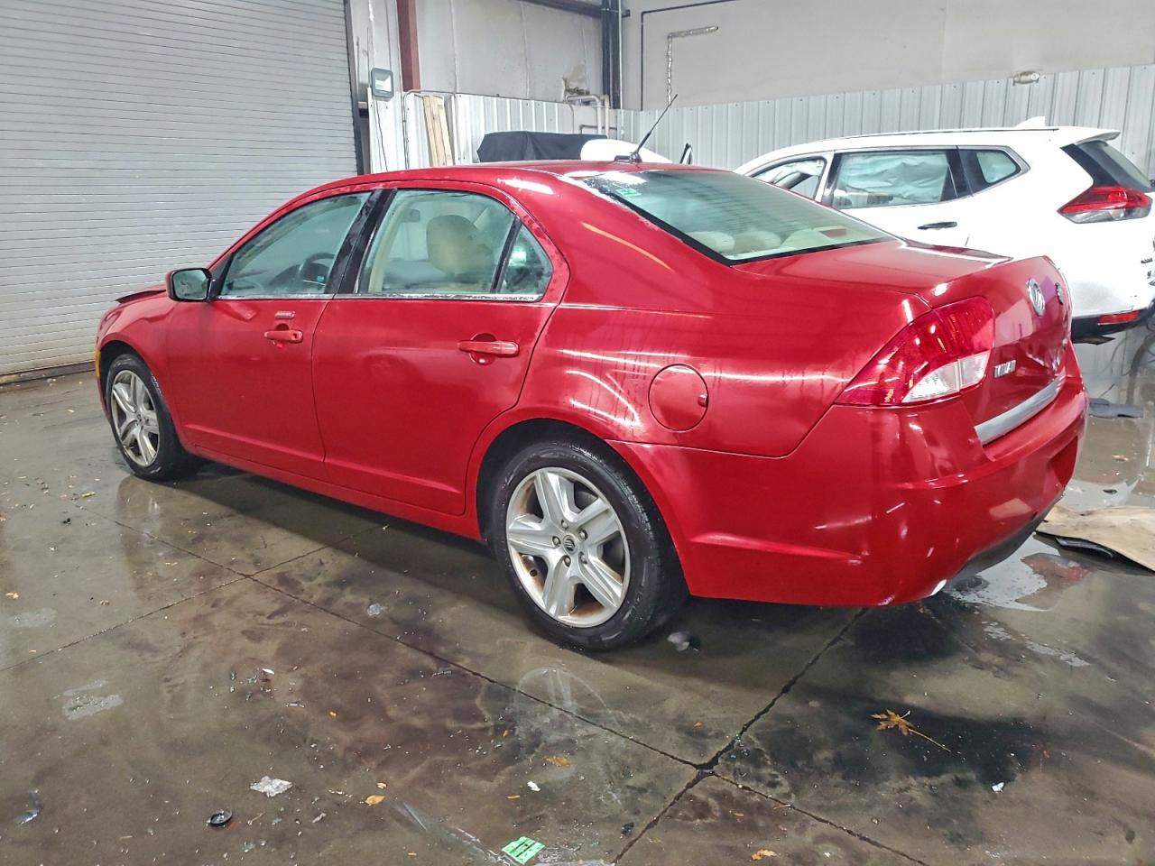2010 MERCURY MILAN photo 2