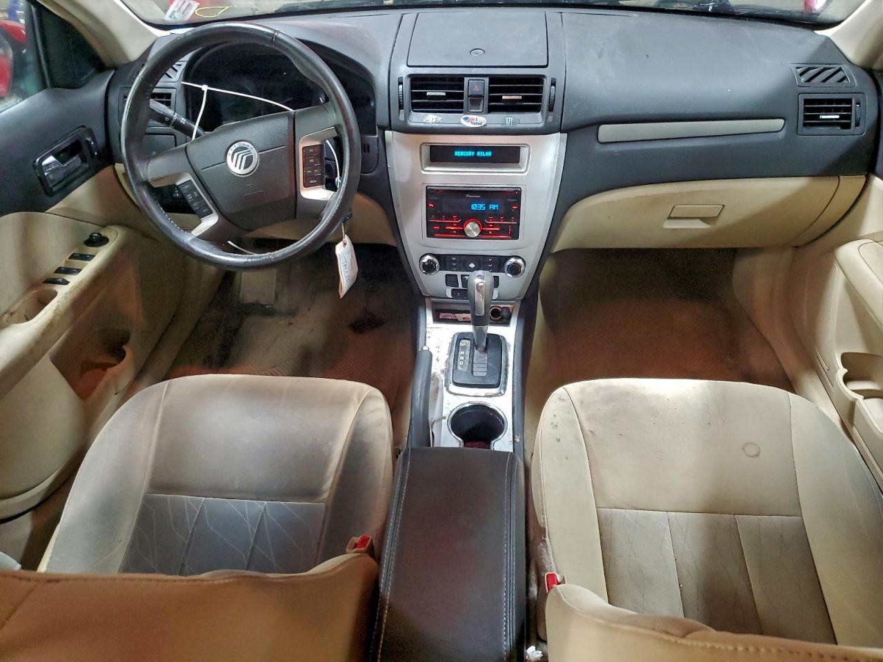 2010 MERCURY MILAN photo 8