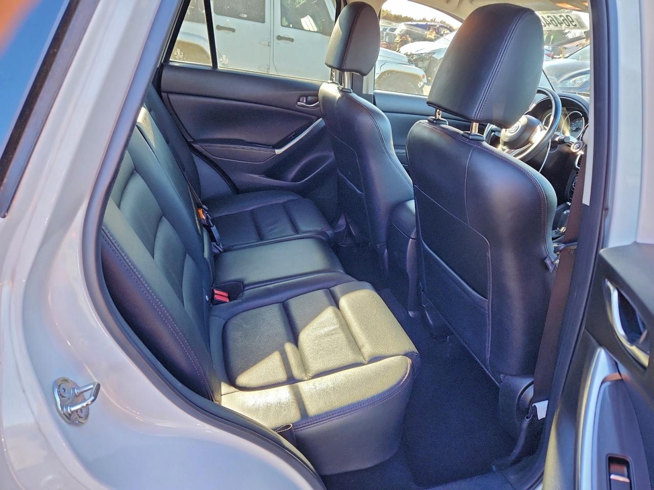 2016 MAZDA CX-5 GT photo 11