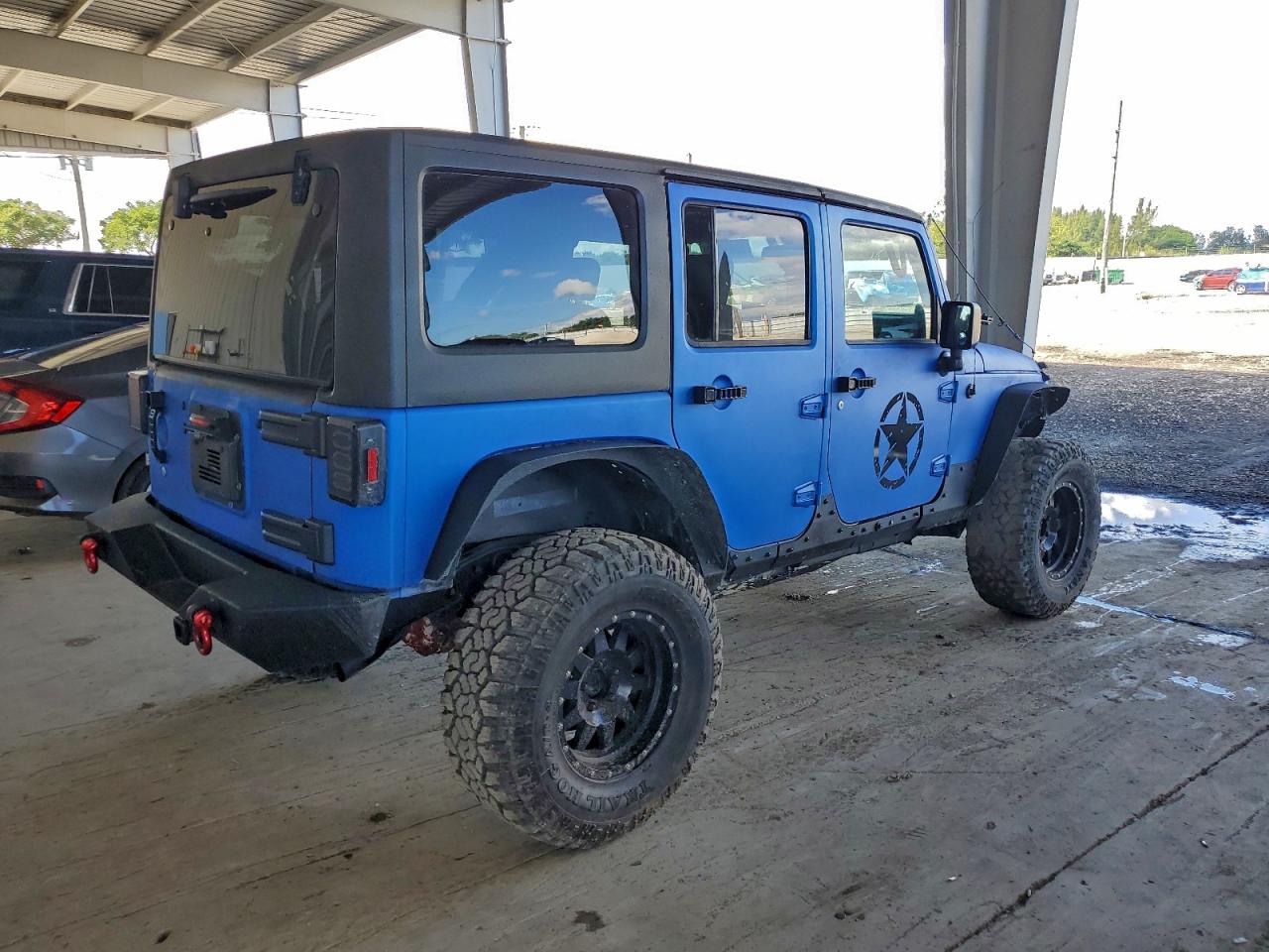 2010 JEEP WRANGLER UNLIMITED SPORT photo 3