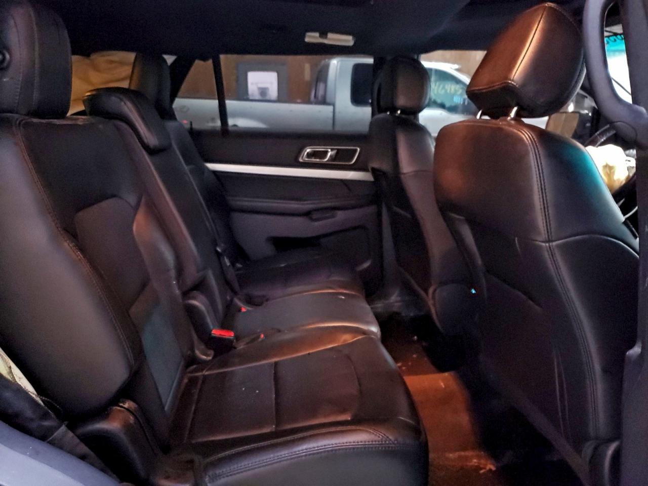 2016 FORD EXPLORER XLT photo 11
