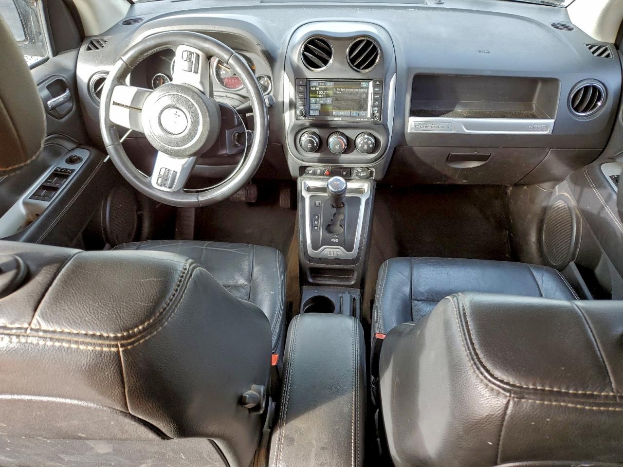 2017 JEEP COMPASS LATITUDE photo 8