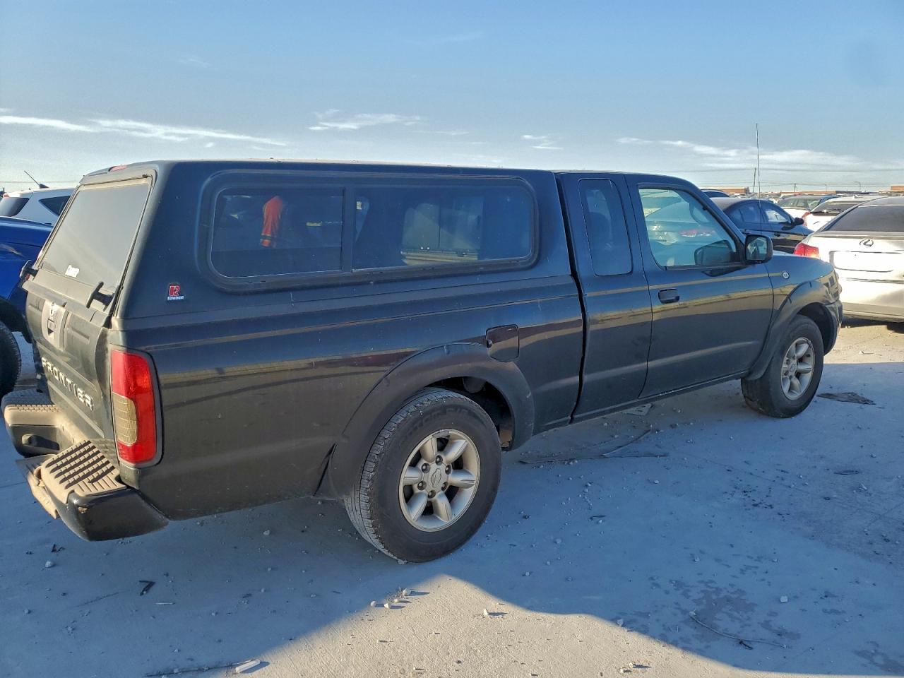 2004 NISSAN FRONTIER KING CAB XE photo 3