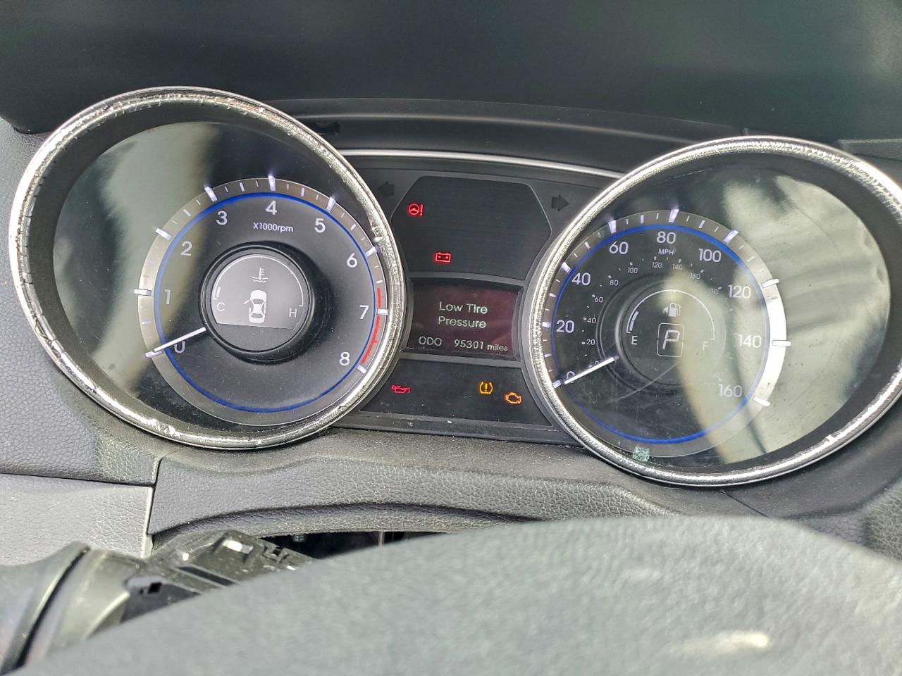 2014 HYUNDAI SONATA GLS photo 9