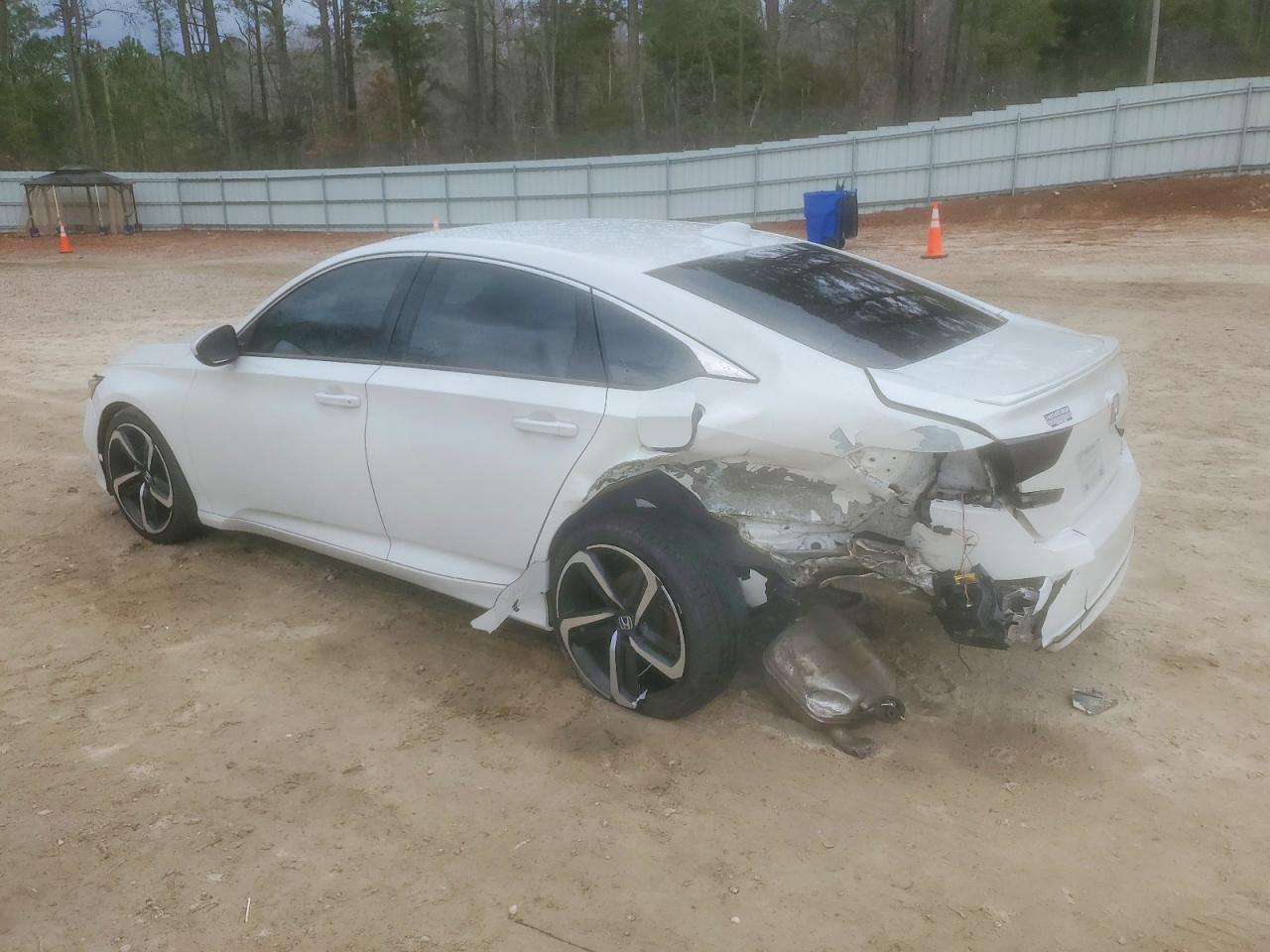 2018 HONDA ACCORD SPORT photo 2