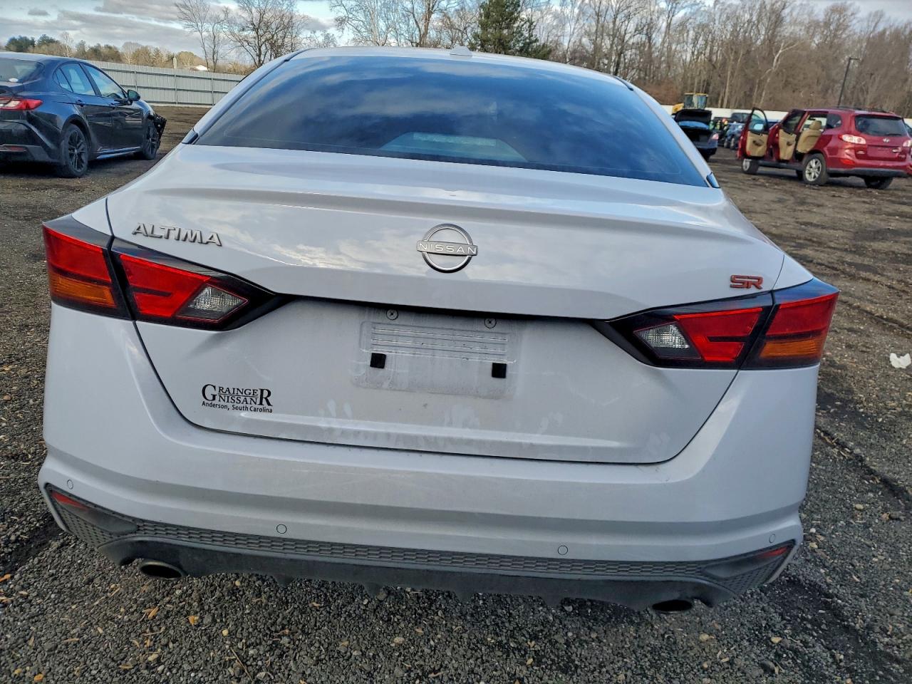 2025 NISSAN ALTIMA SR photo 6