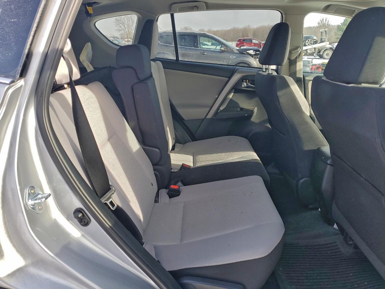 2017 TOYOTA RAV4 XLE photo 11