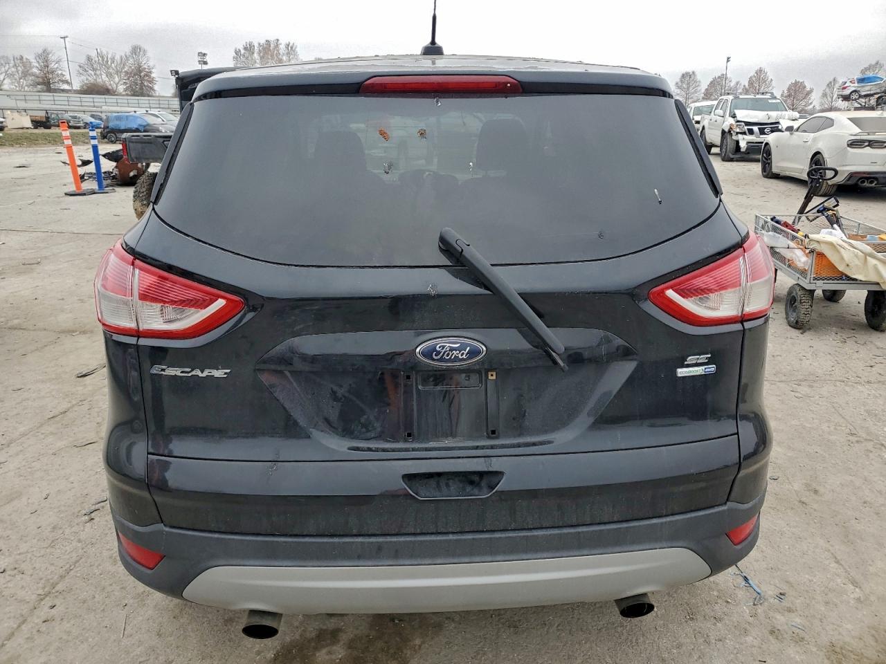 2016 FORD ESCAPE SE photo 6