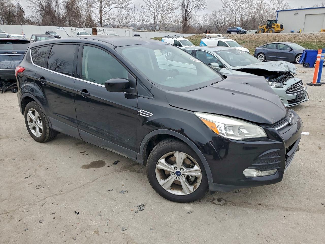 2016 FORD ESCAPE SE photo 4