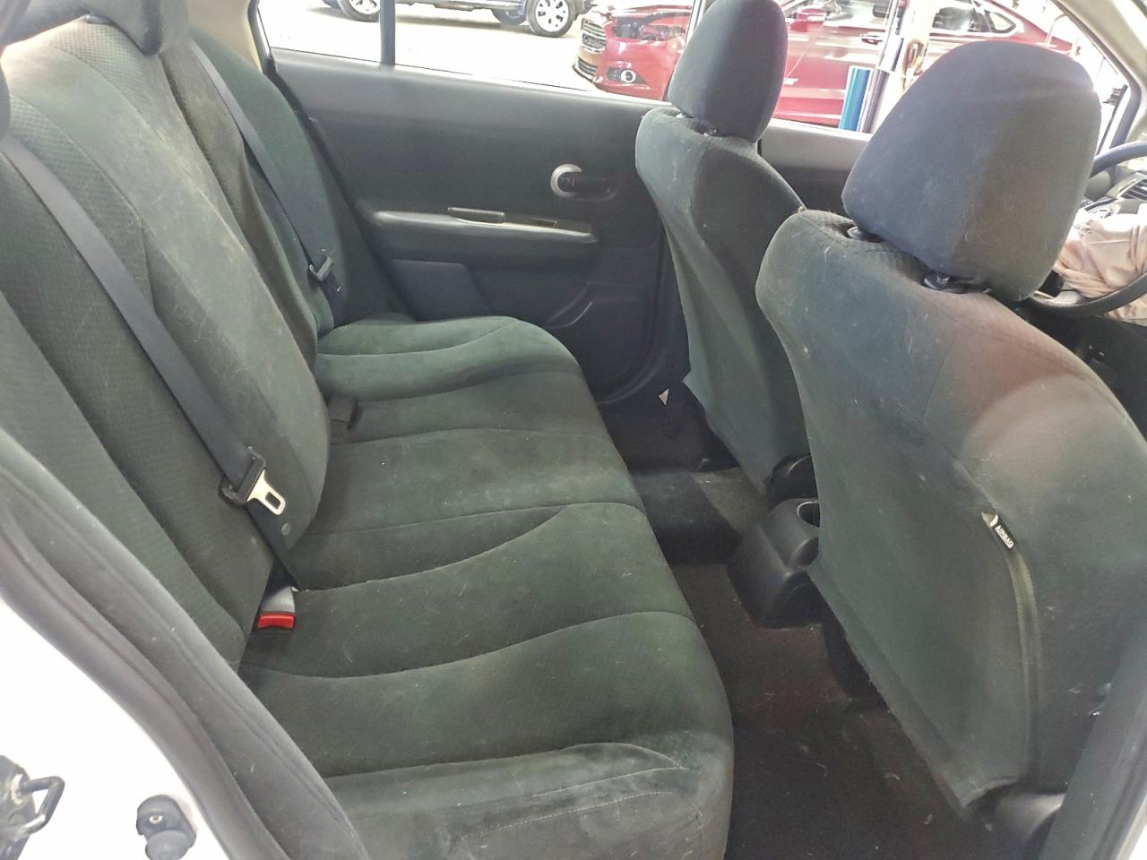 2011 NISSAN VERSA S photo 10