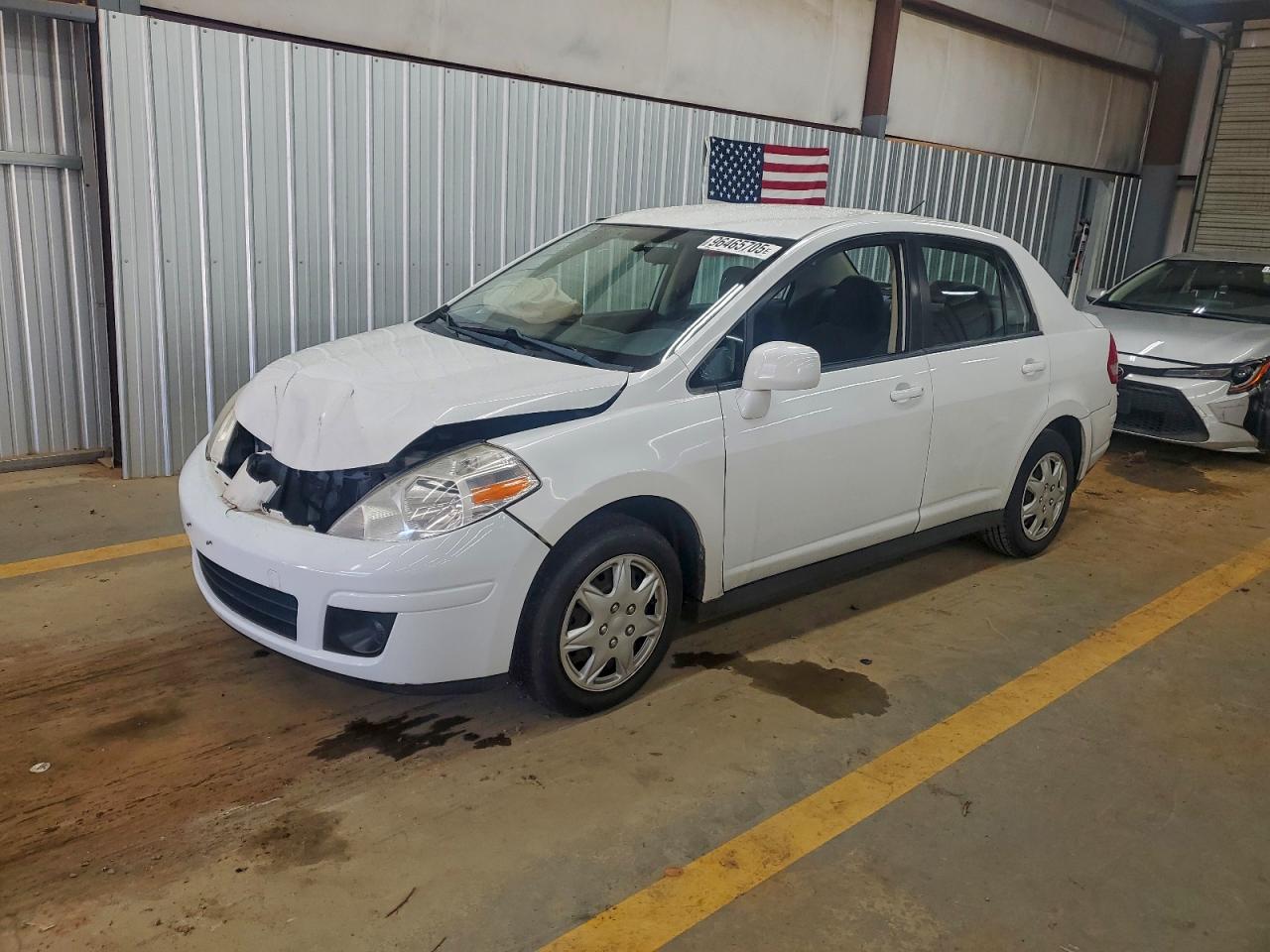 2011 NISSAN VERSA