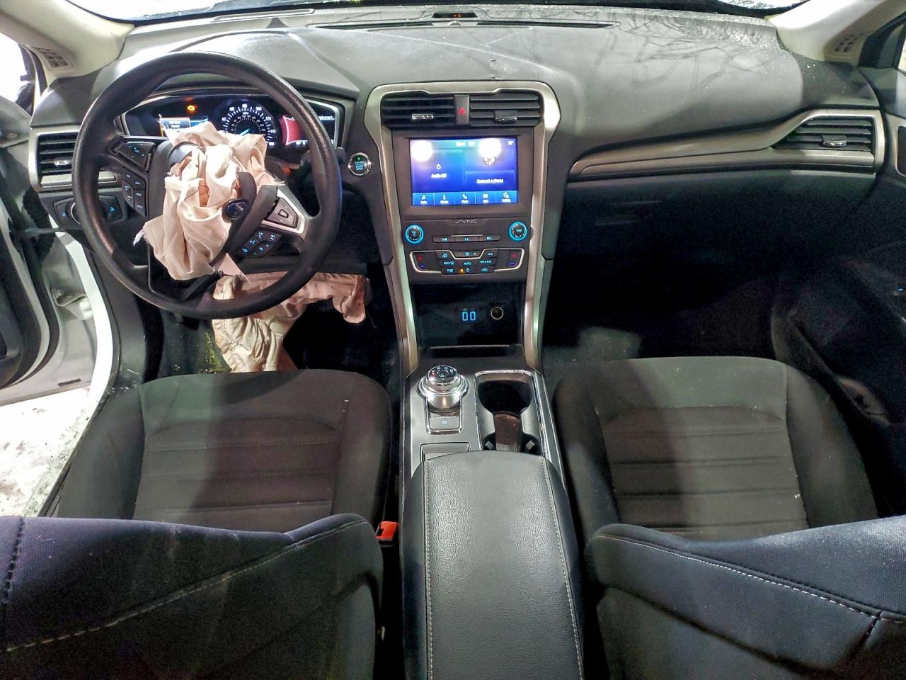 2020 FORD FUSION SE photo 8