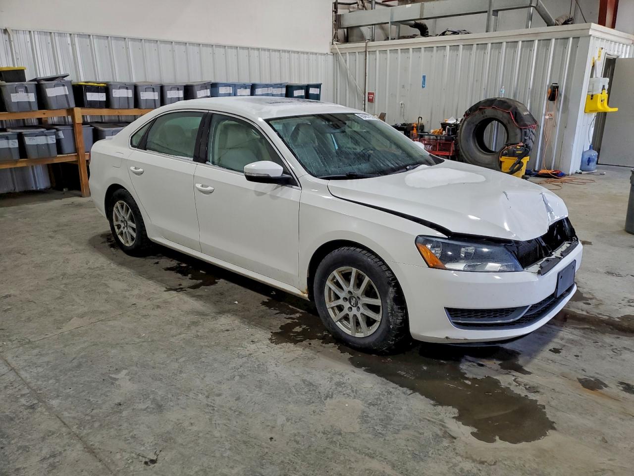 2014 VOLKSWAGEN PASSAT SE photo 4