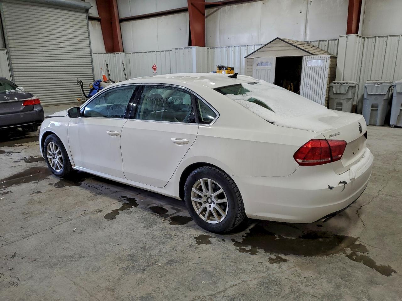 2014 VOLKSWAGEN PASSAT SE photo 2