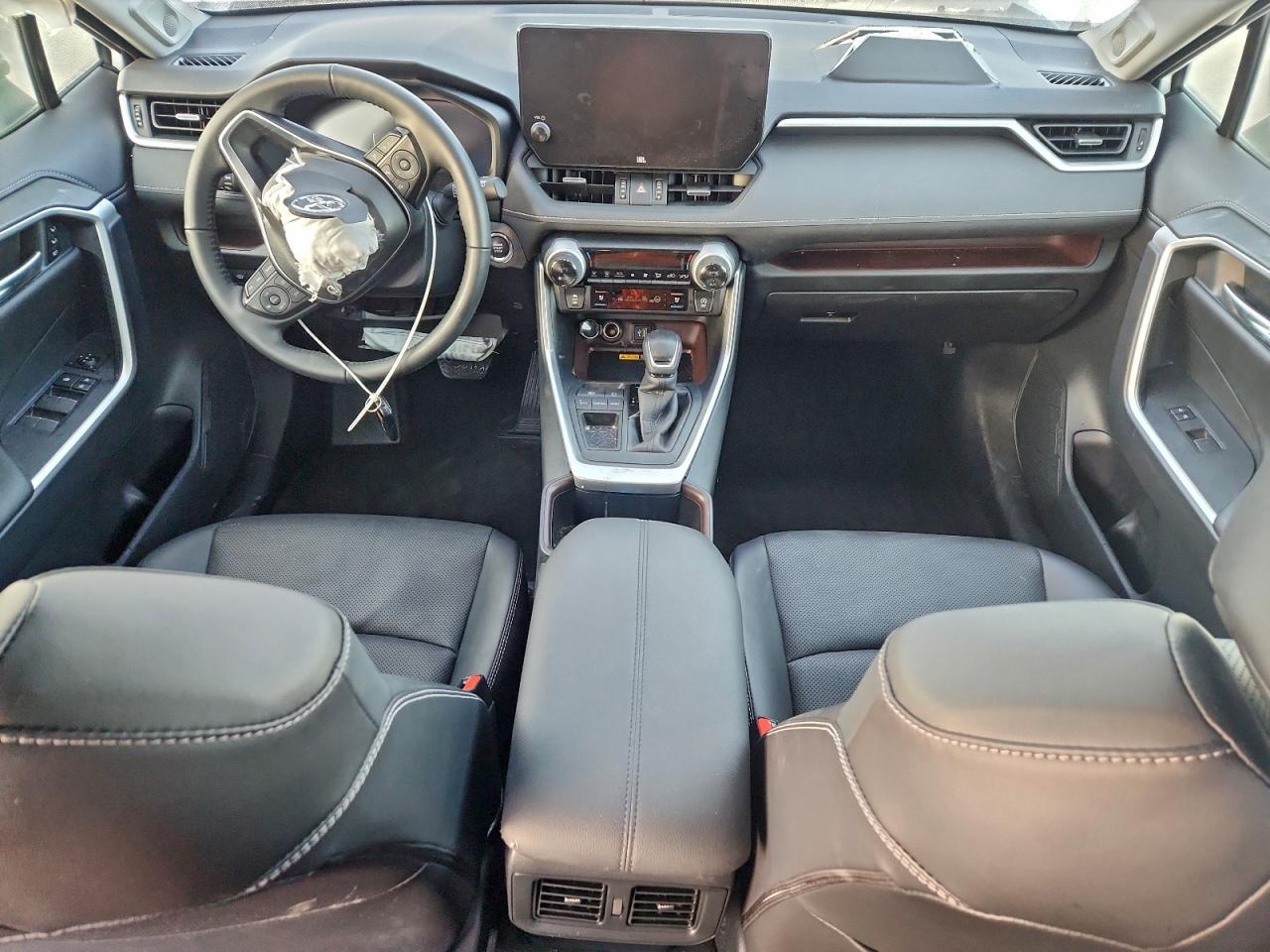2025 TOYOTA RAV4 LIMITED photo 8