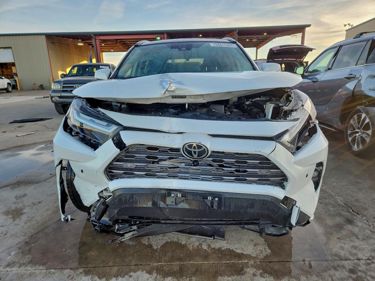 2025 TOYOTA RAV4 LIMITED photo 5