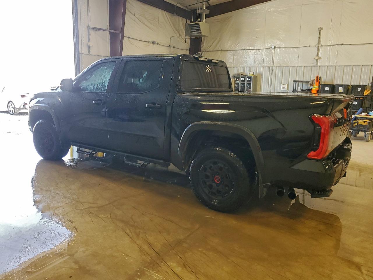 2024 TOYOTA TUNDRA CREWMAX LIMITED photo 2