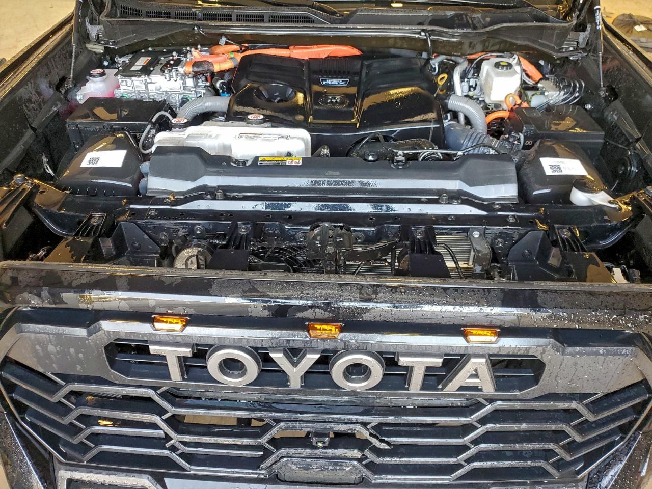 2024 TOYOTA TUNDRA CREWMAX LIMITED photo 11