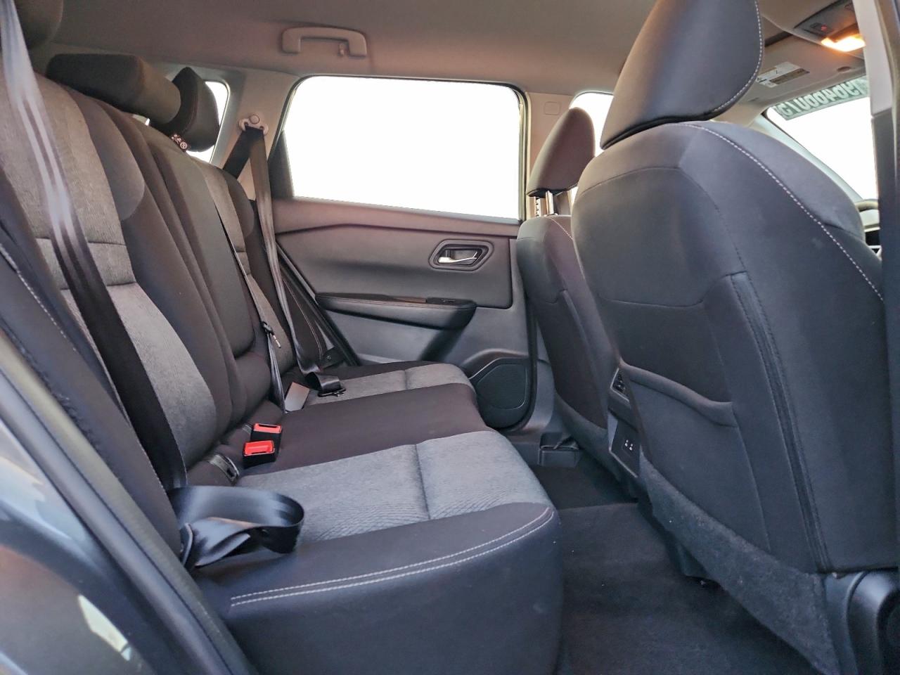 2025 NISSAN ROGUE SV photo 11