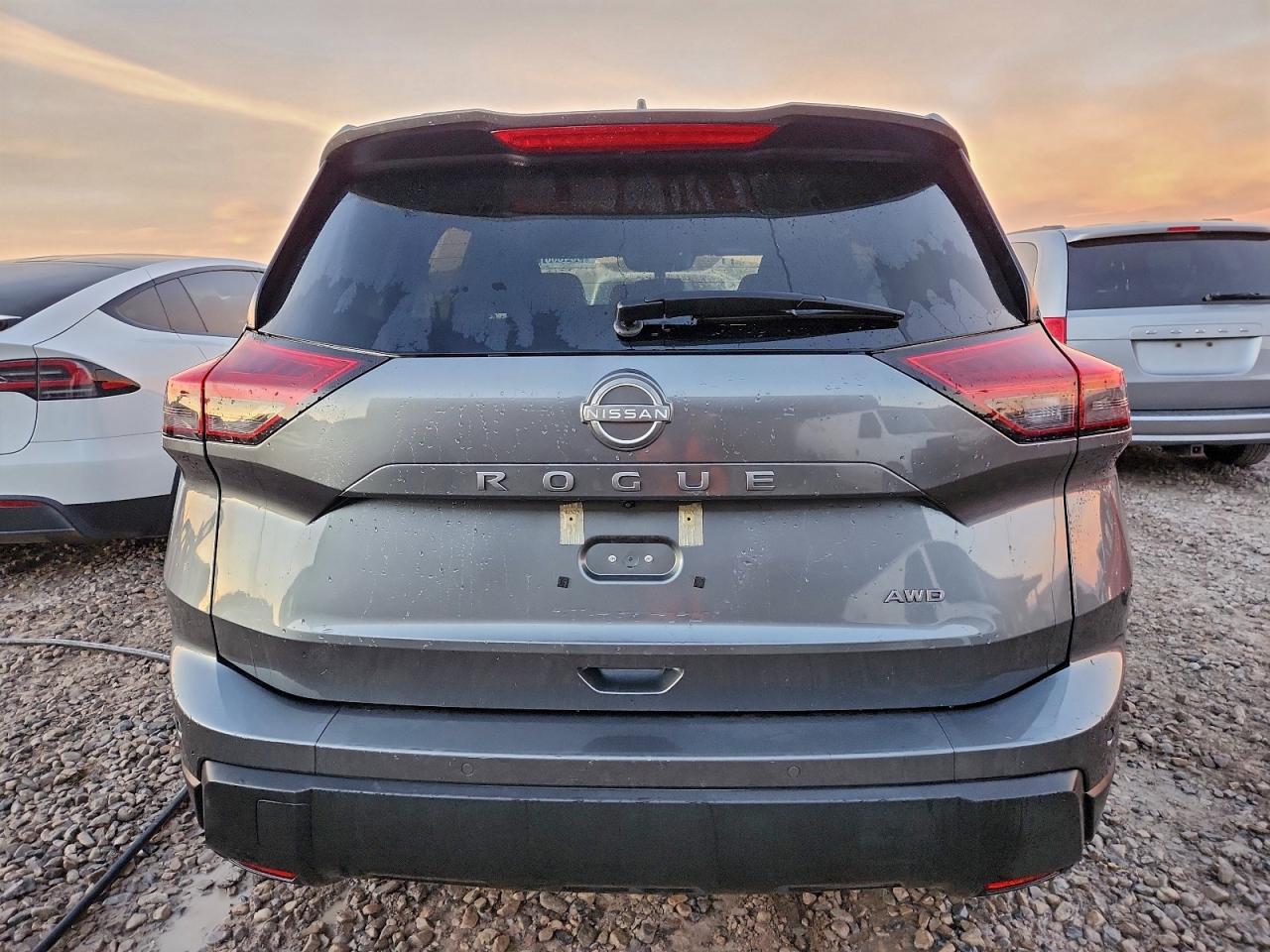 2025 NISSAN ROGUE SV photo 6