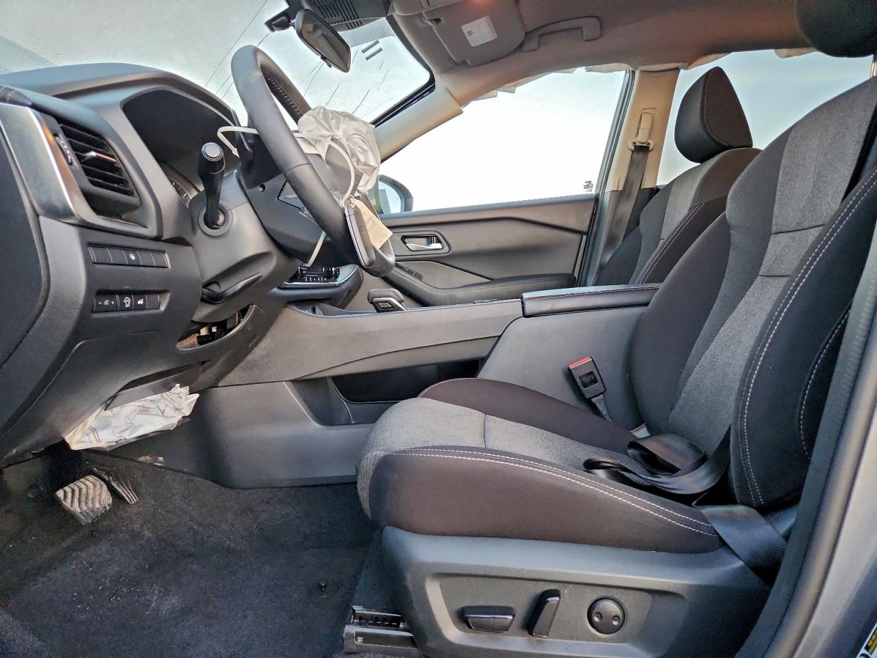 2025 NISSAN ROGUE SV photo 7