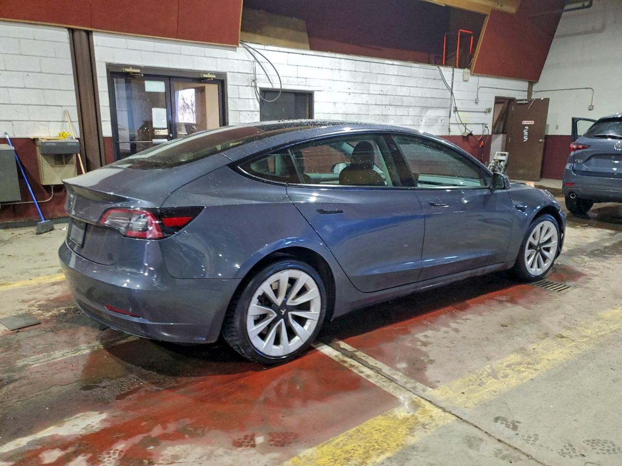 2023 TESLA MODEL 3 photo 3