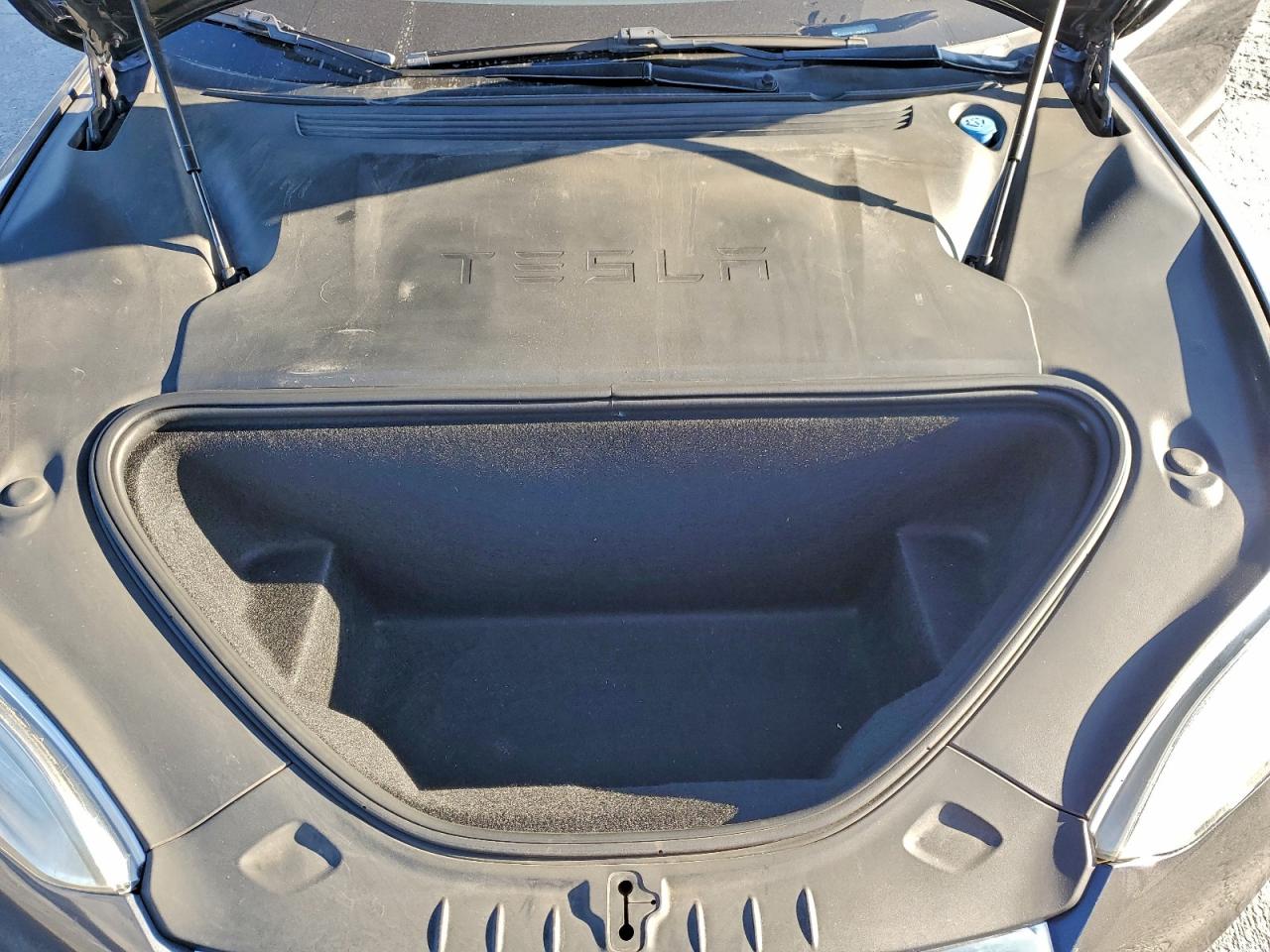 2018 TESLA MODEL S photo 11